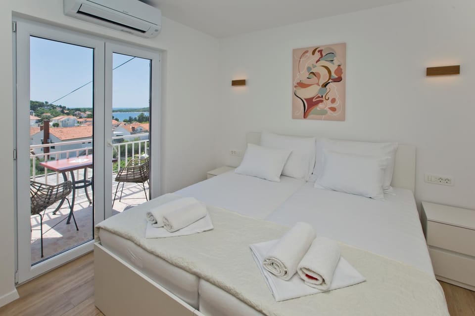 Bed, View (from property/room), Bedroom, air conditioner