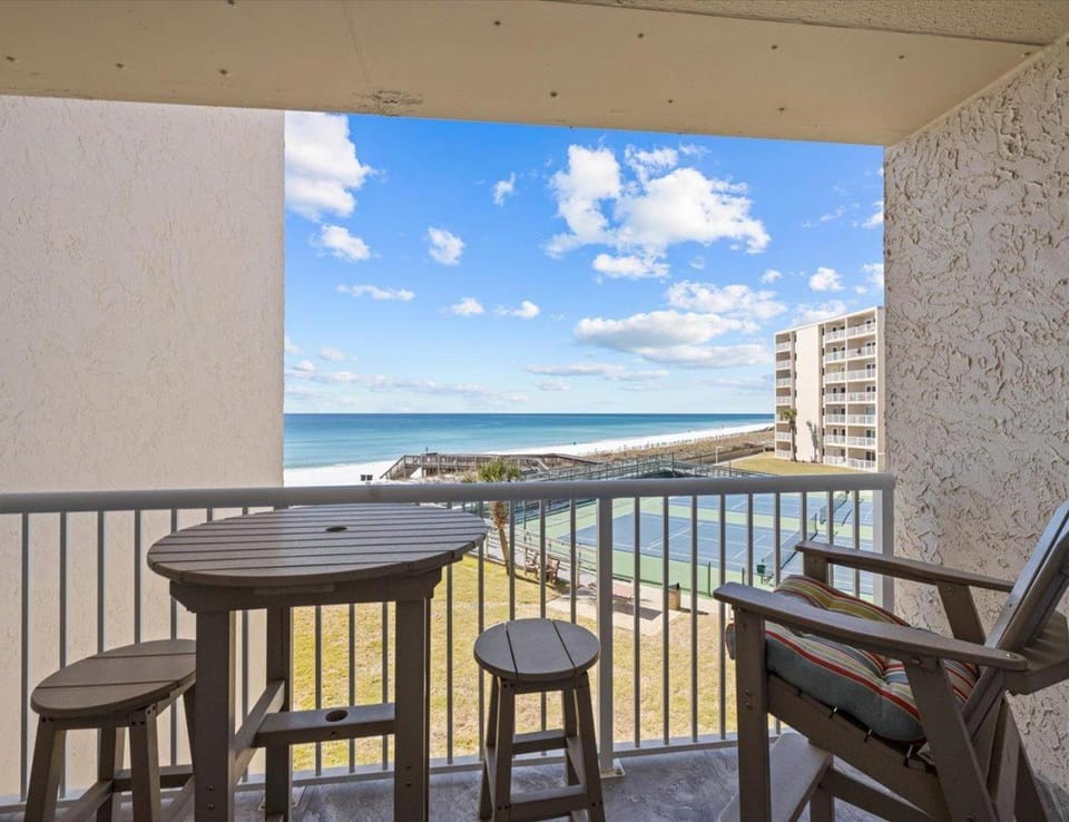 Holiday Surf and Racquet Unit 321 House in Destin