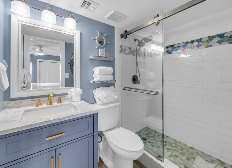 Holiday Surf and Racquet Unit 404 House in Destin