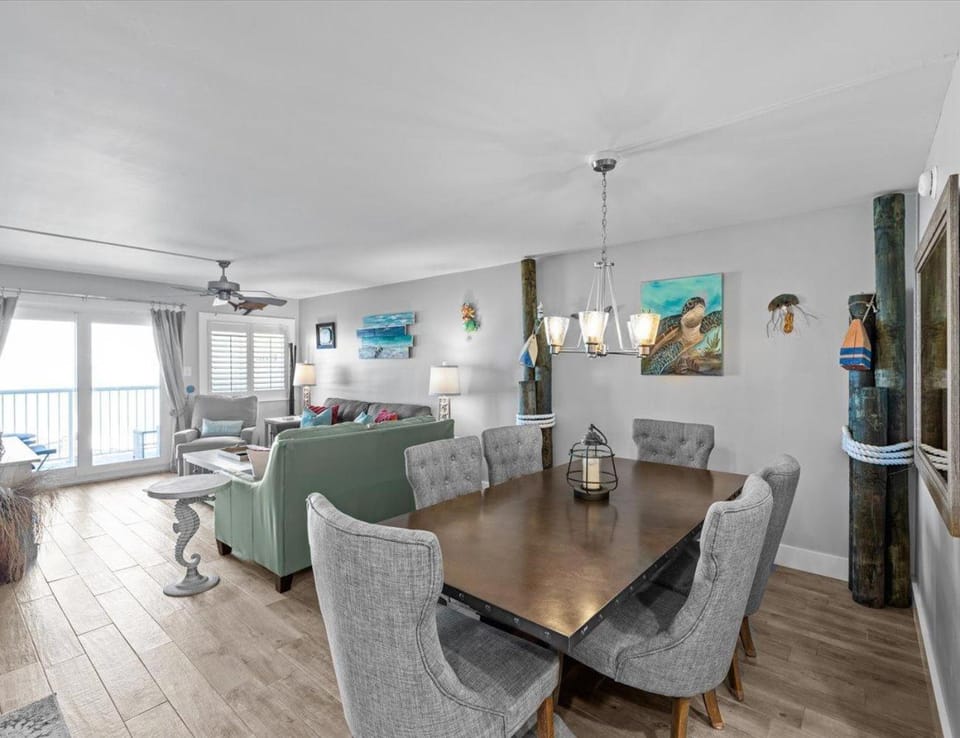 Holiday Surf and Racquet Unit 404 House in Destin