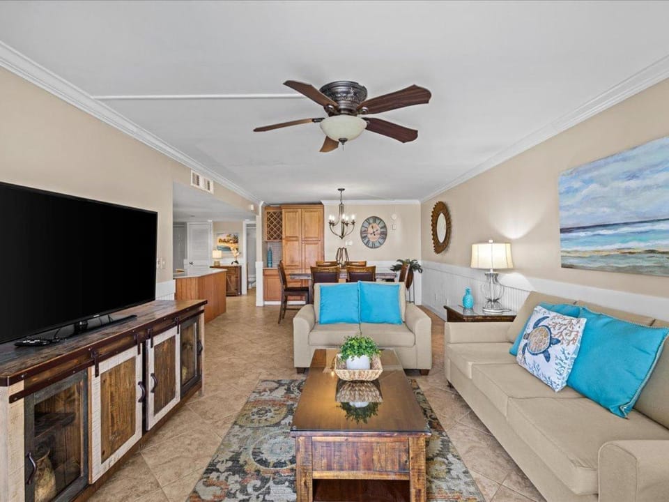 Holiday Surf and Racquet Unit 405 House in Destin