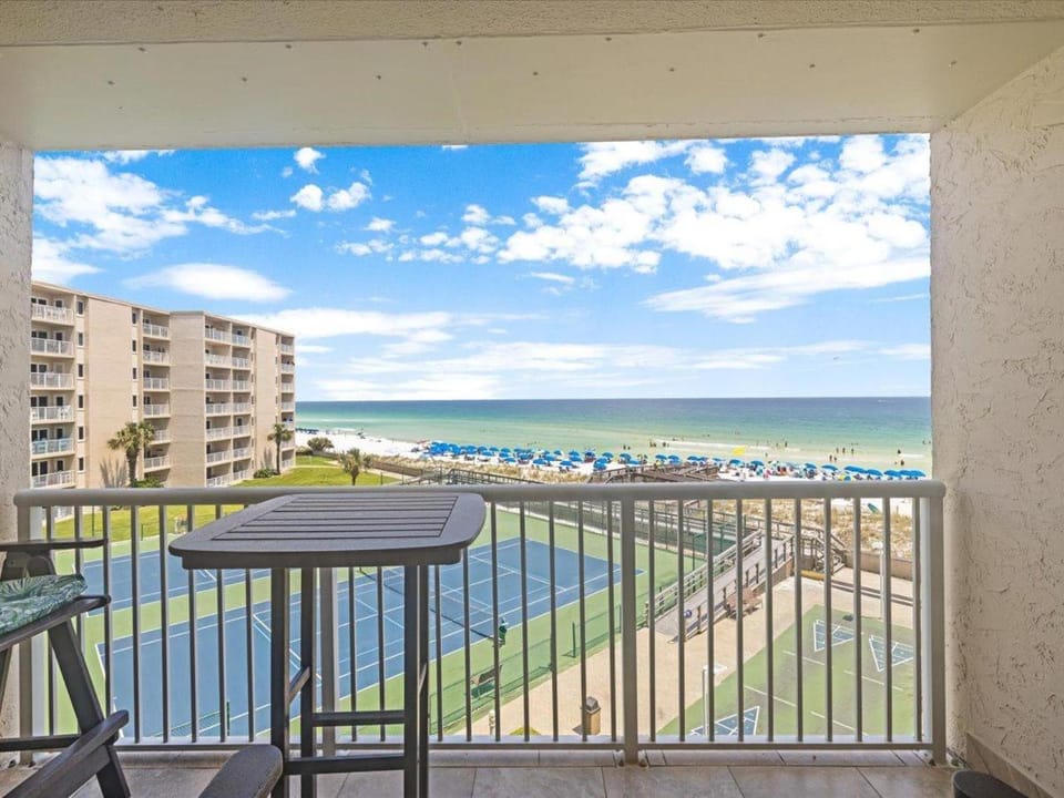 Holiday Surf and Racquet Unit 405 House in Destin
