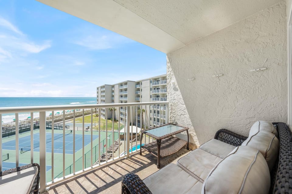 Holiday Surf and Racquet Unit 517 House in Destin