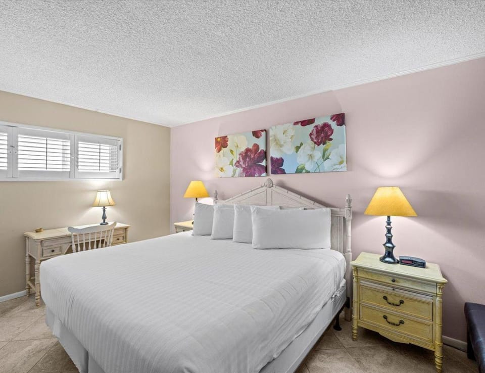 Holiday Surf and Racquet Unit 609 House in Destin