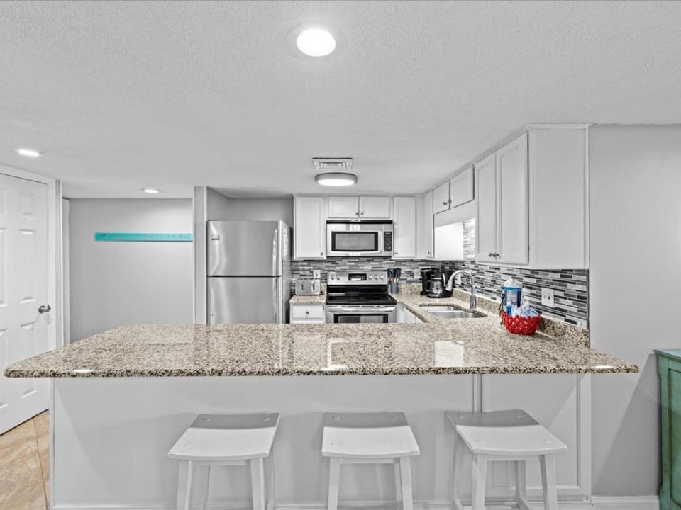 Holiday Surf and Racquet Unit 617 House in Destin