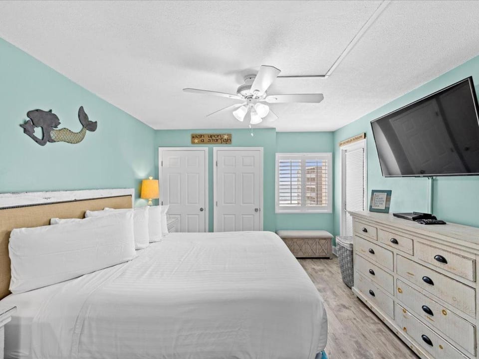 Holiday Surf and Racquet Unit 617 House in Destin