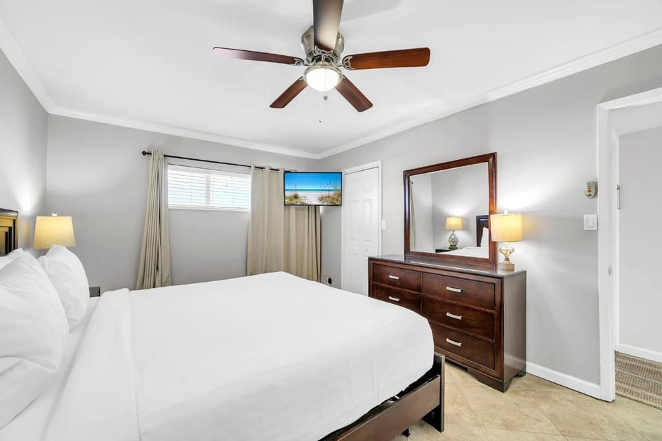 Holiday Surf and Racquet Unit 622 House in Destin