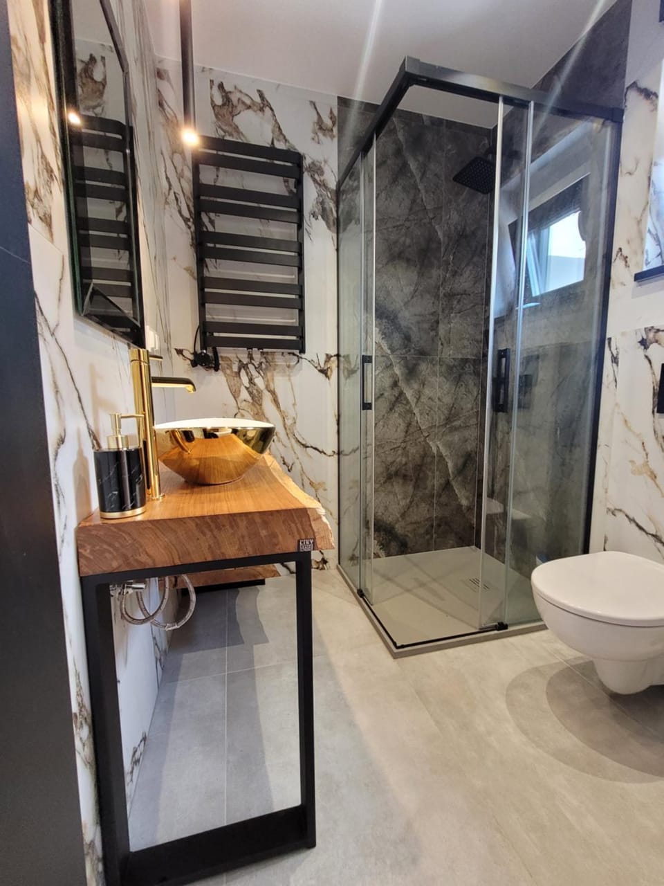 Shower, Bathroom