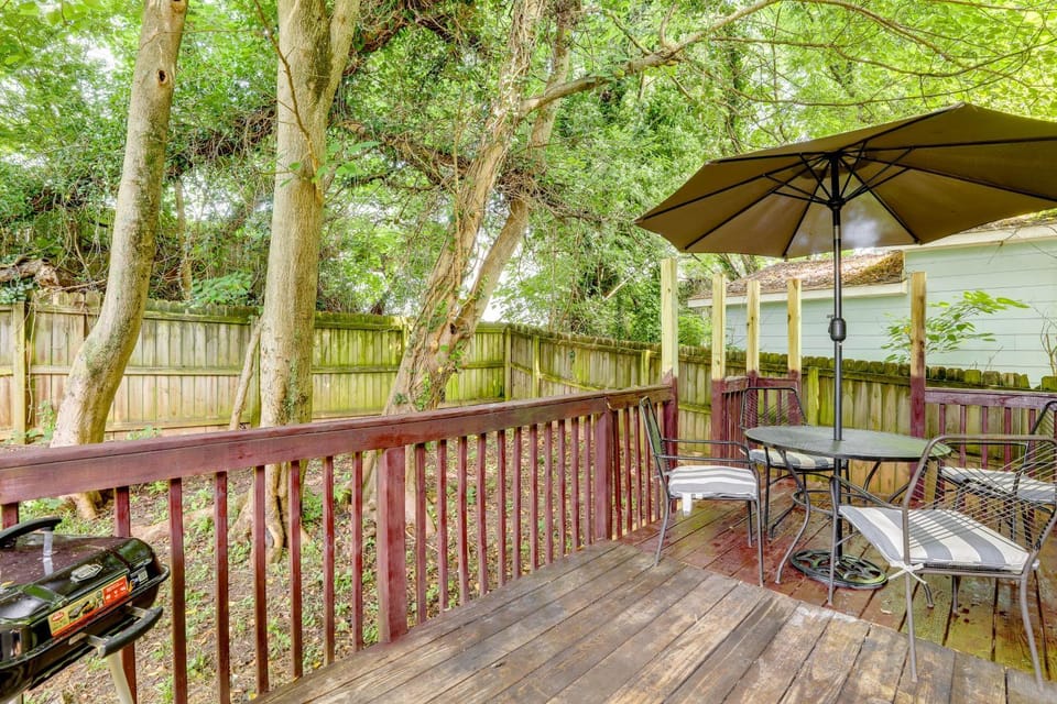Ideal ATL Base 2 Mi to Mercedes-Benz Stadium, Dtwn House in Atlanta