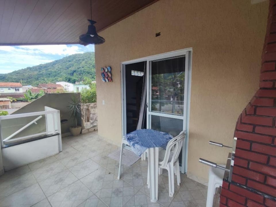 Casa localizada a 7 minutos da Praia Grande em Ubatuba House in Ubatuba