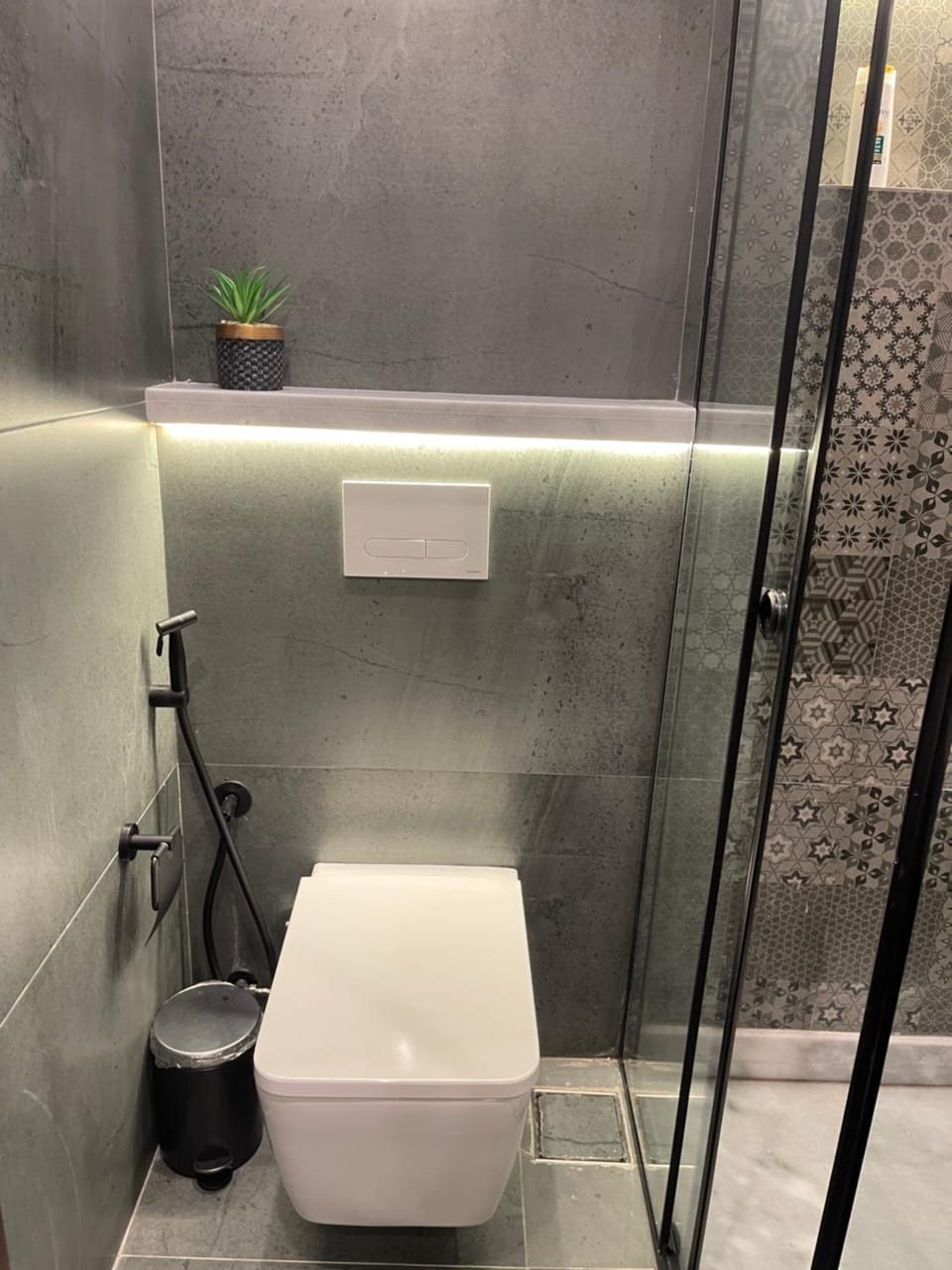Shower, Toilet, Bathroom
