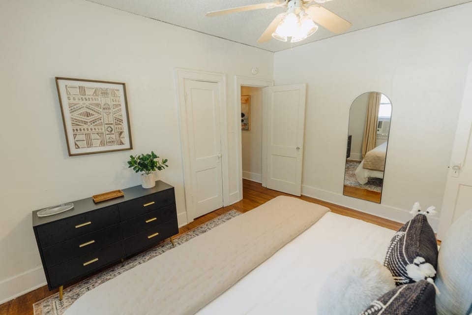 Bed, Bedroom