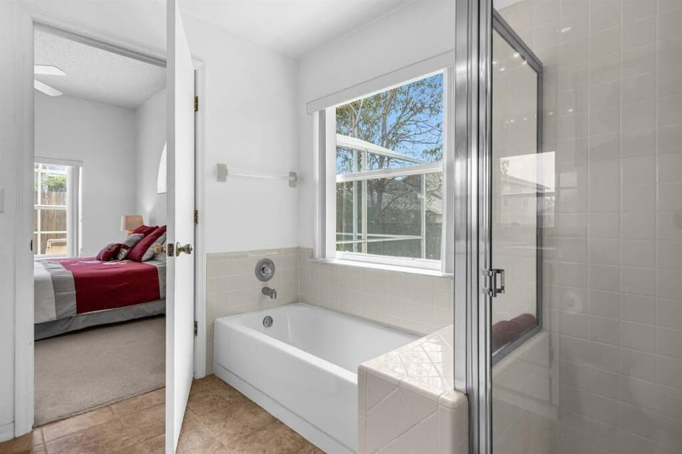 2974 Viscount Villa 3bed+ Pool&Spa House in Four Corners