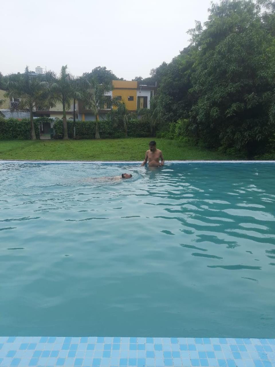 Swimming pool