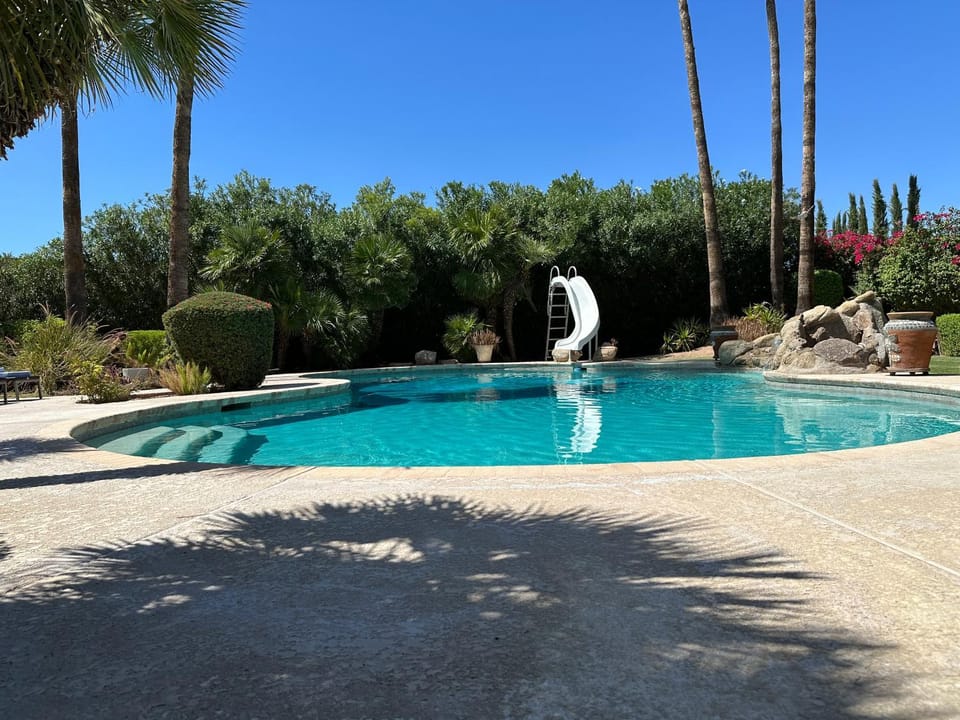 Paradise in Scottsdale with Pool Oasis & Game Room House in Phoenix