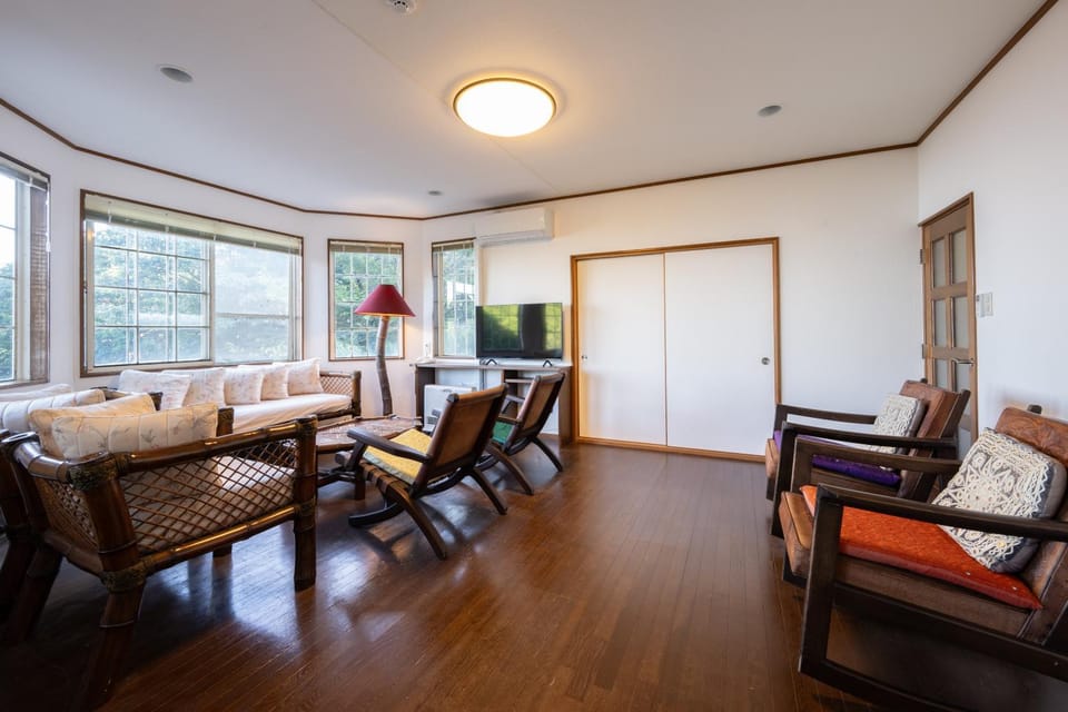 TV and multimedia, Dining area