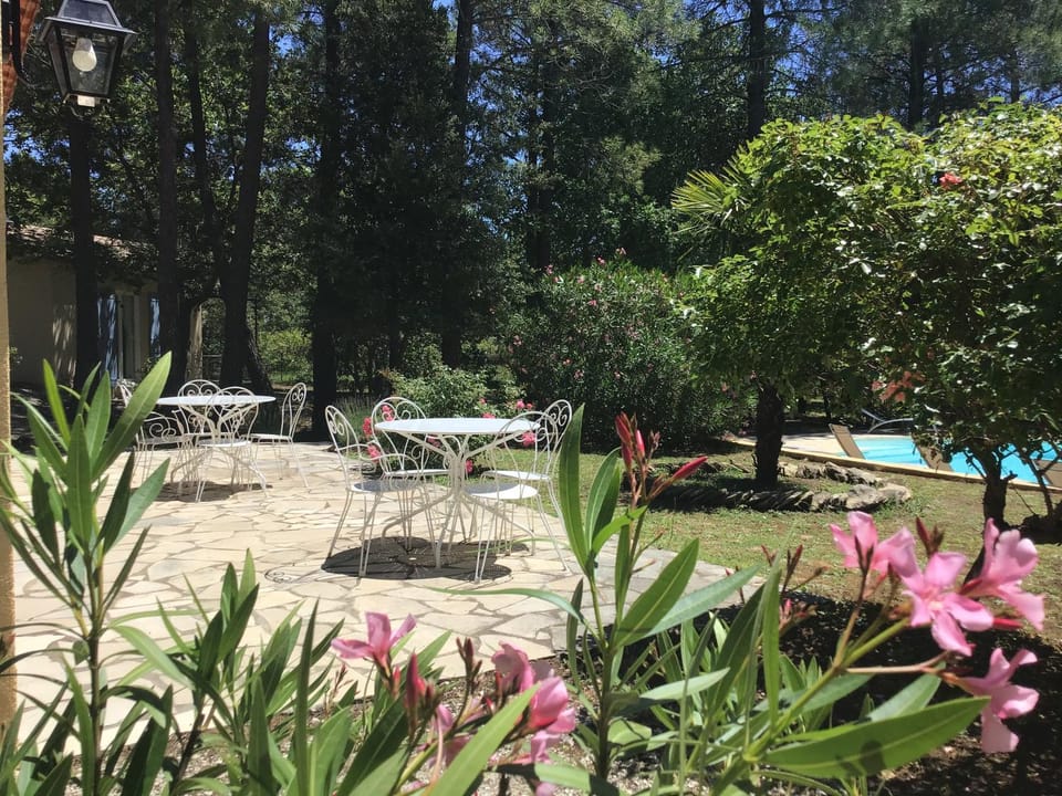 Patio, Garden, Swimming pool