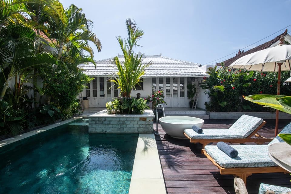 Pool view, Swimming pool