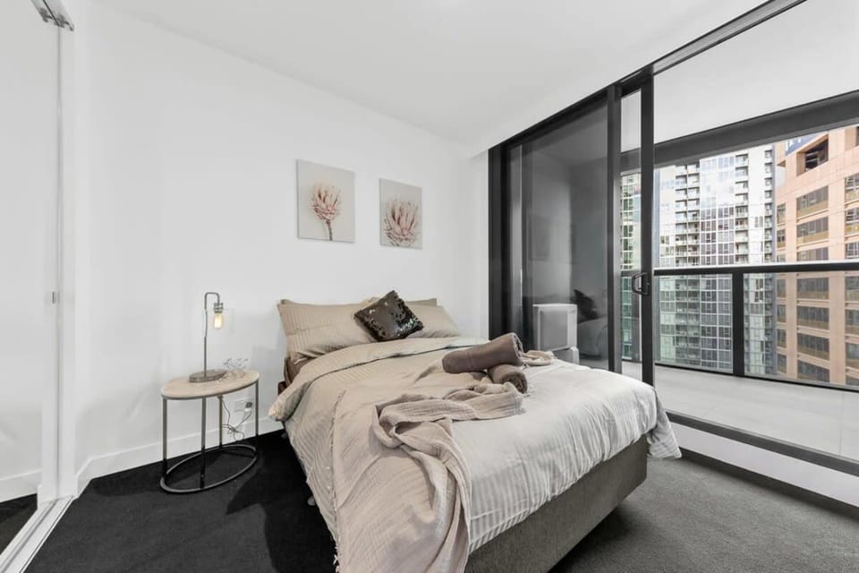 A Comfy Apt Only a 5-min Walk to Victoria Market Apartment in Melbourne