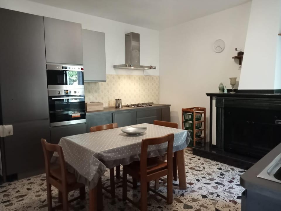 Delizioso appartamento al centro di Bosco Apartment in Campania