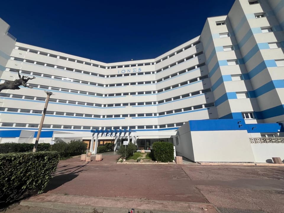 Studio FRONT DE MER rénové Apartment in Le Barcarès