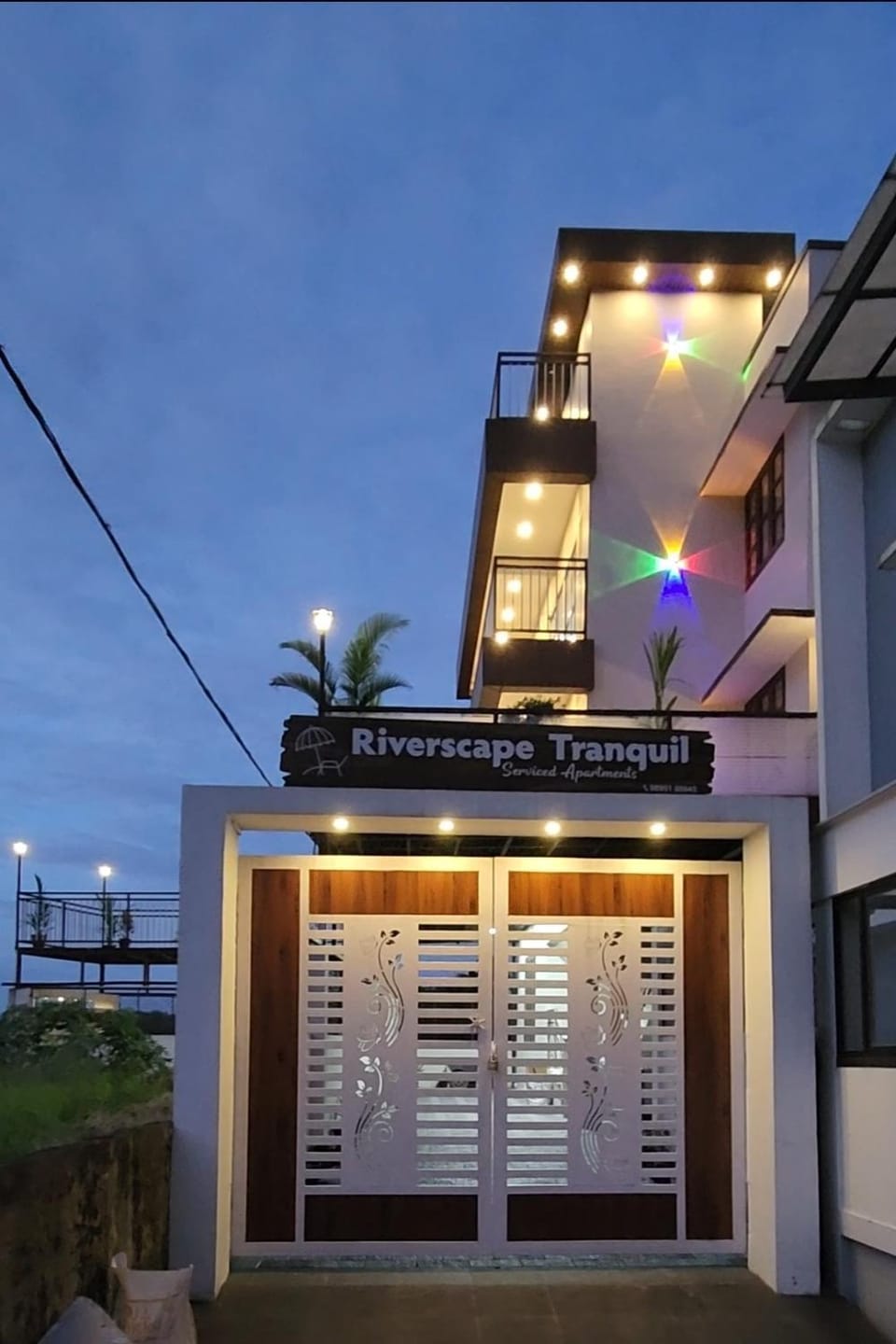 Facade/entrance