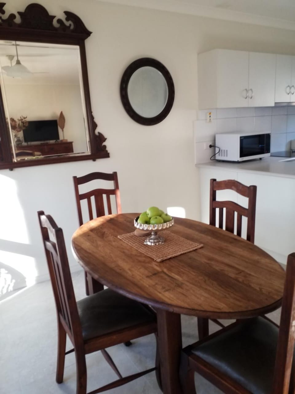 Bright Deluxe No.1 TOWNHOUSE ACCOMMODATION House in Porepunkah