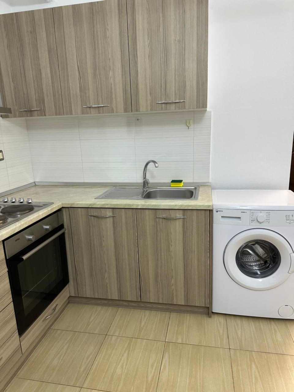 Shell Home golem 1 Bed and Breakfast in Tirana County, Albania