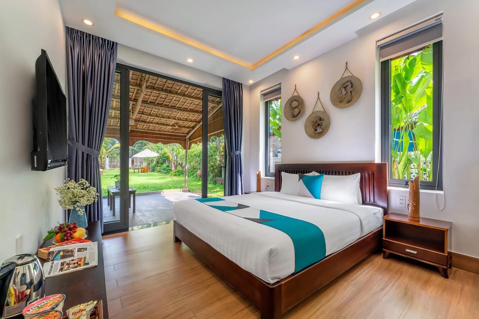Bed, Garden, TV and multimedia, Photo of the whole room, Bedroom, Garden view