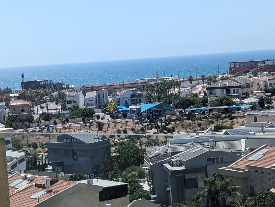 Natural landscape, Sea view, Location