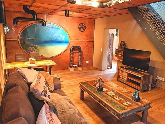 TV and multimedia, Living room, Seating area