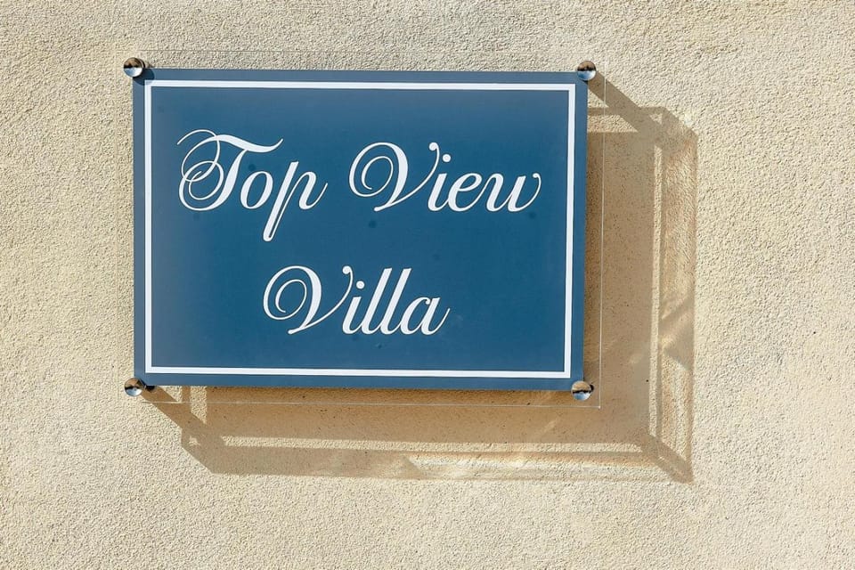 Property logo or sign