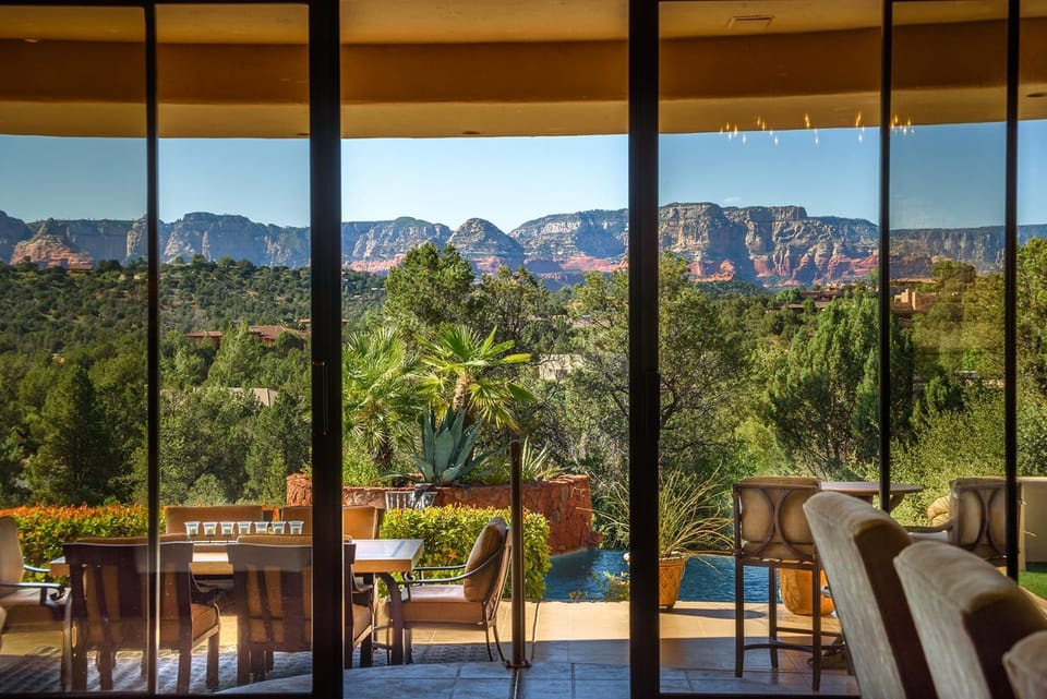 Patio, View (from property/room), Balcony/Terrace, Mountain view, Pool view