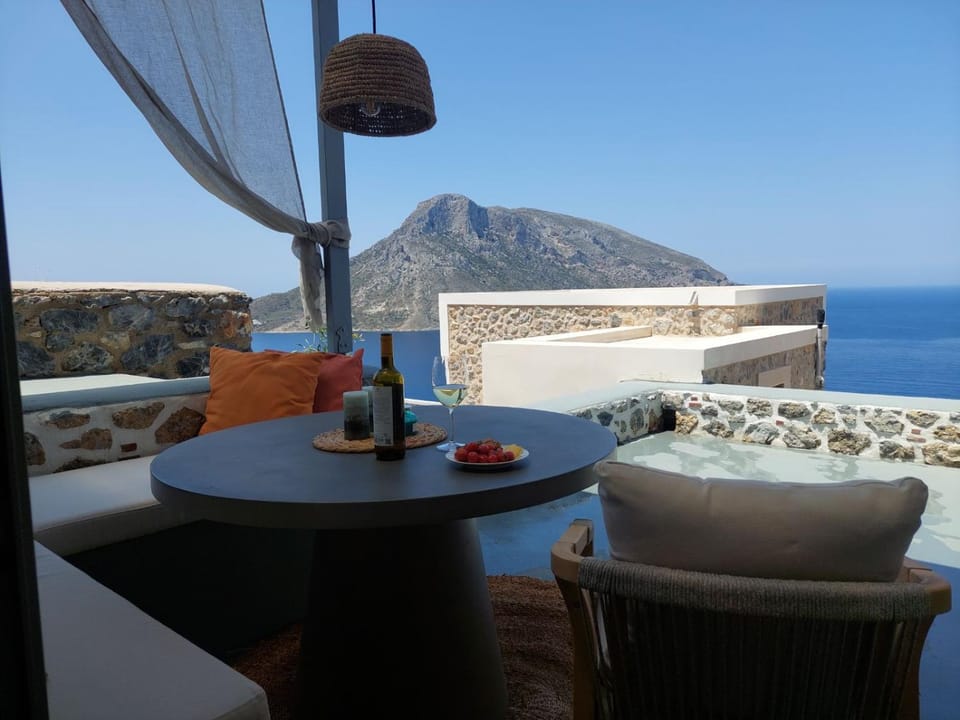 Balcony/Terrace, Mountain view, Sea view