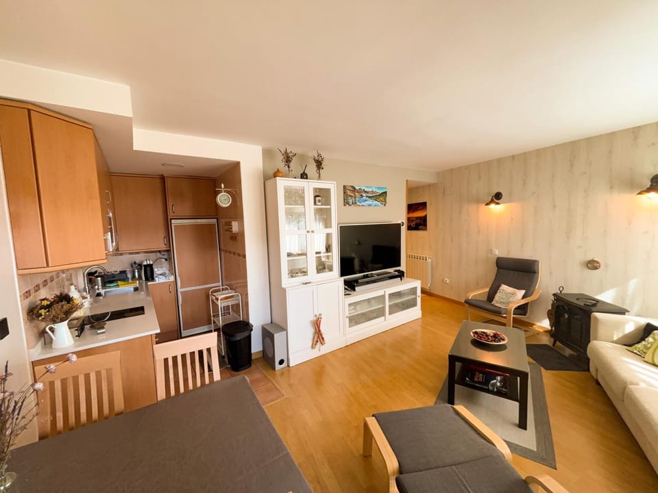 Communal lounge/ TV room, Communal kitchen