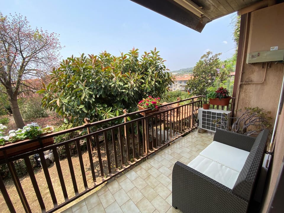 Property building, Balcony/Terrace