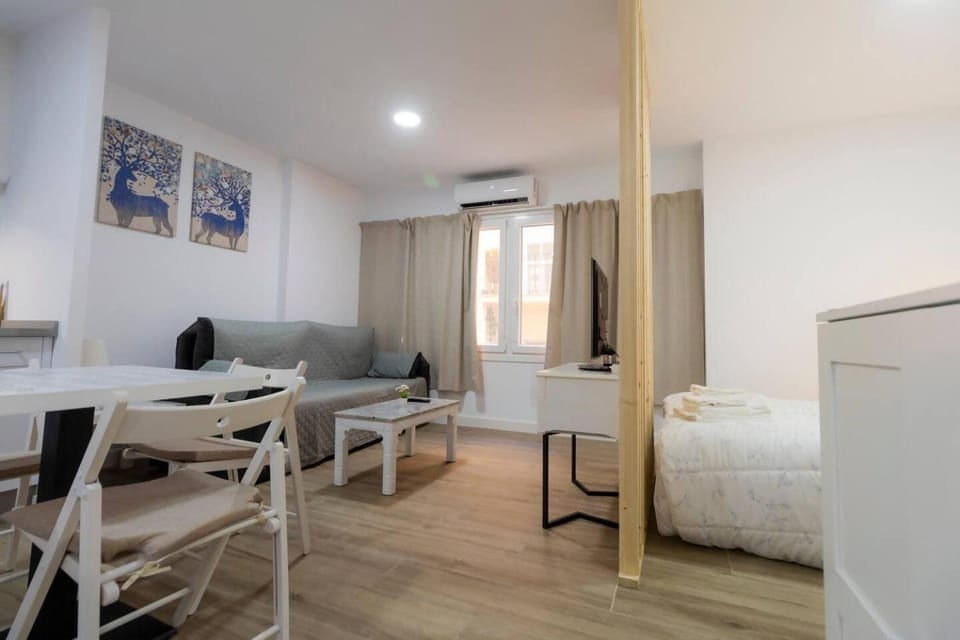 SH Loft del Mar. Cerca de la playa y el centro. AC Apartment in Cadiz