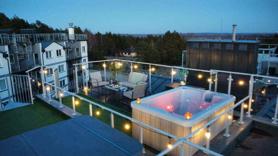 Hot Tub