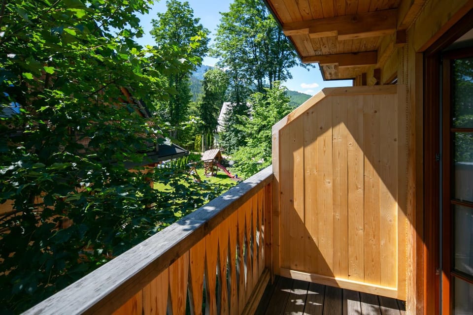 Balcony/Terrace, Photo of the whole room, Garden view
