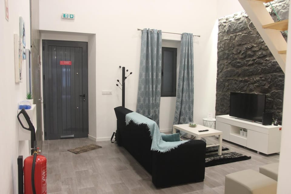 TV and multimedia, Seating area