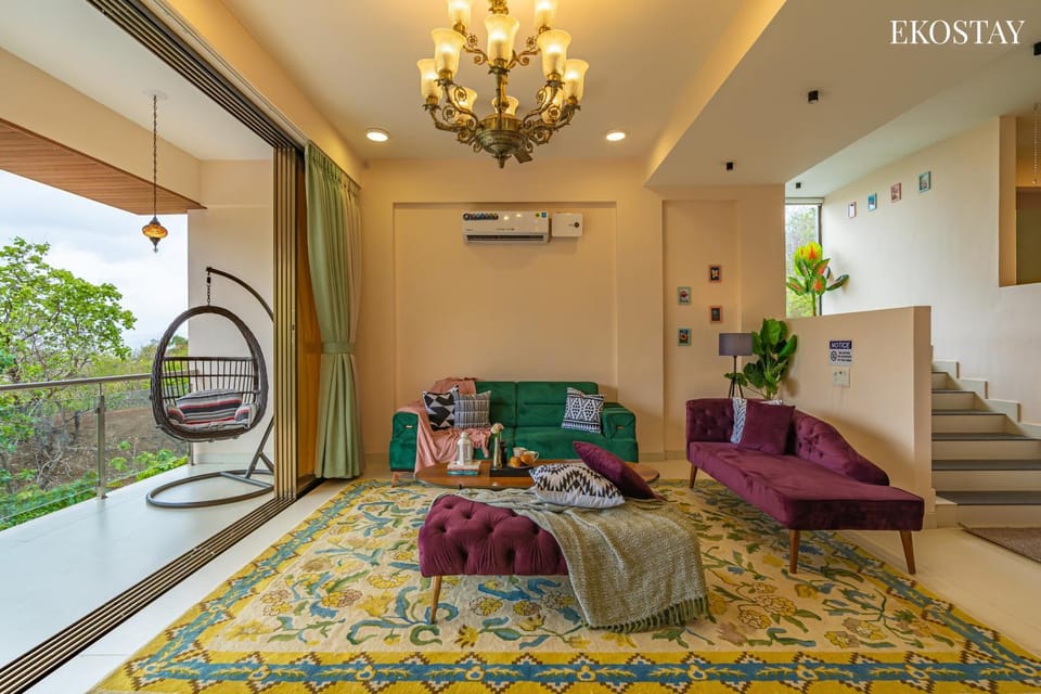 Living room, Seating area, air conditioner