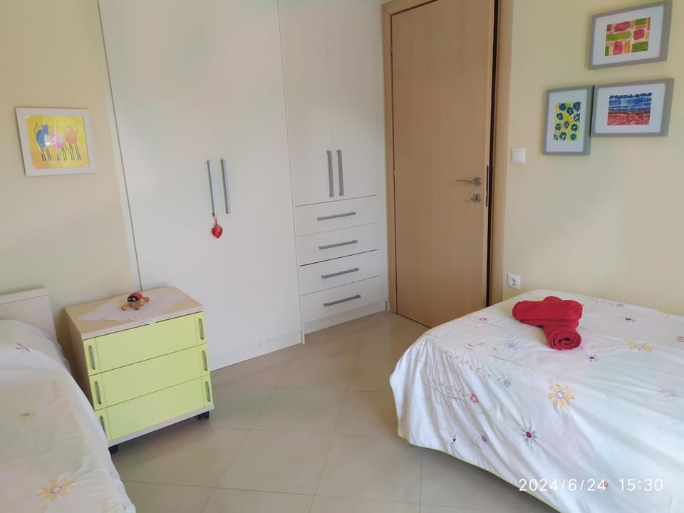 Luxury apartment in front of the Sea in Agia Triada Apartment in Decentralized Administration of Macedonia and Thrace