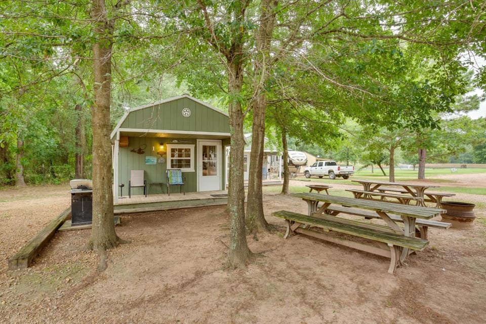 Emory Studio Cabin w/ Lake Fork Boat Access! Cabin in Texas