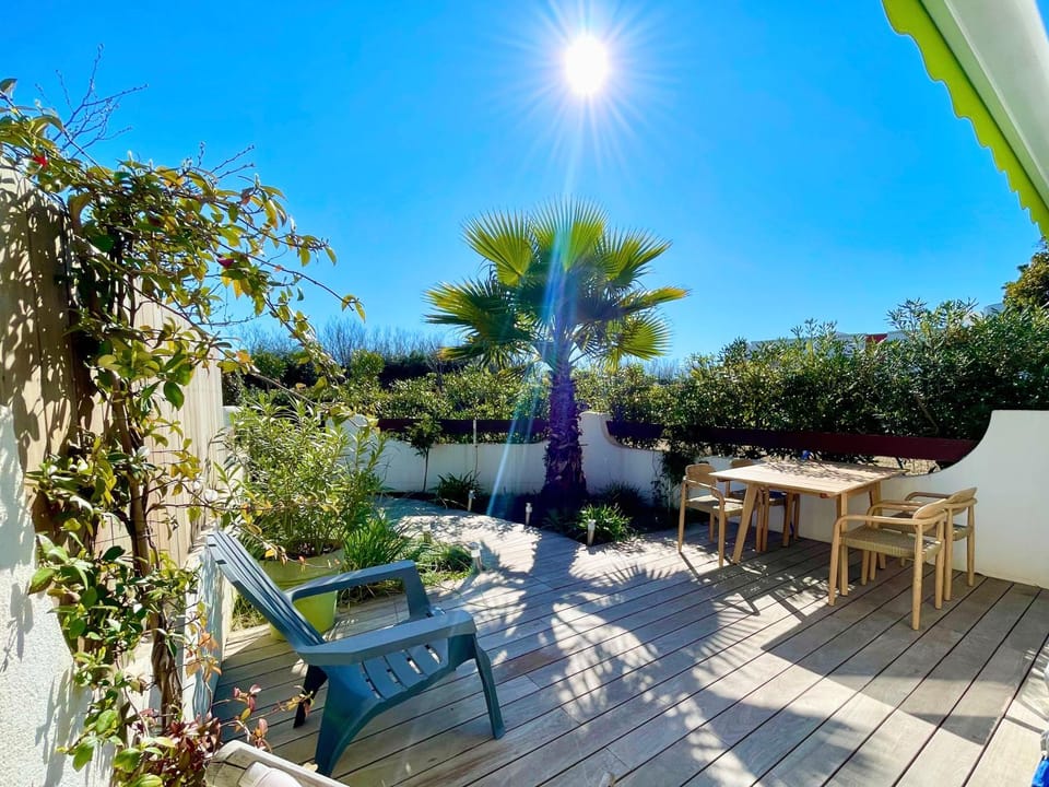 Patio, Garden, Garden view