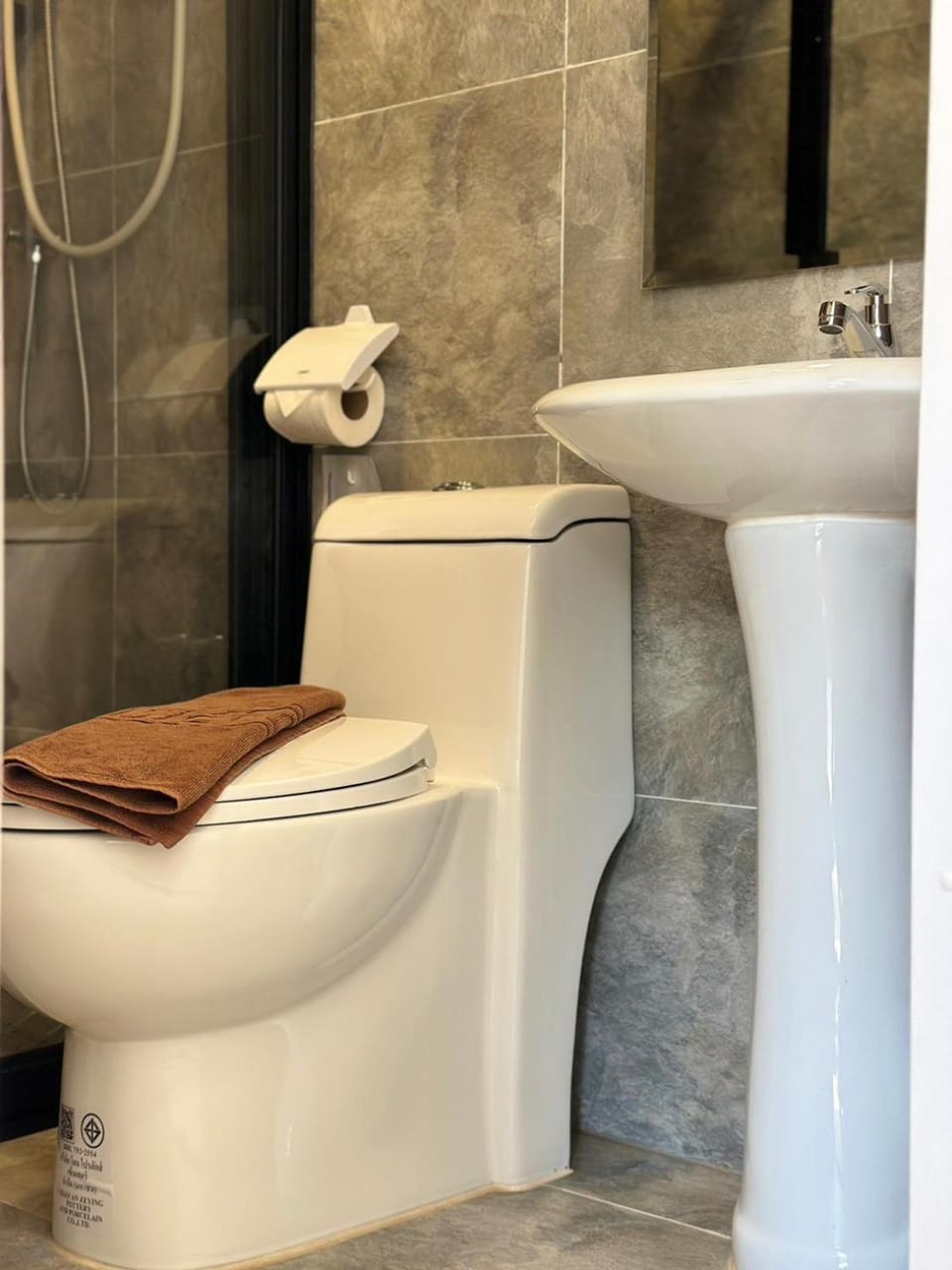 Toilet, Bathroom, Bath, towels