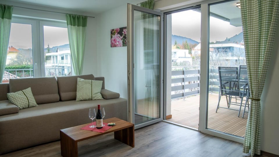 Balcony/Terrace, Seating area