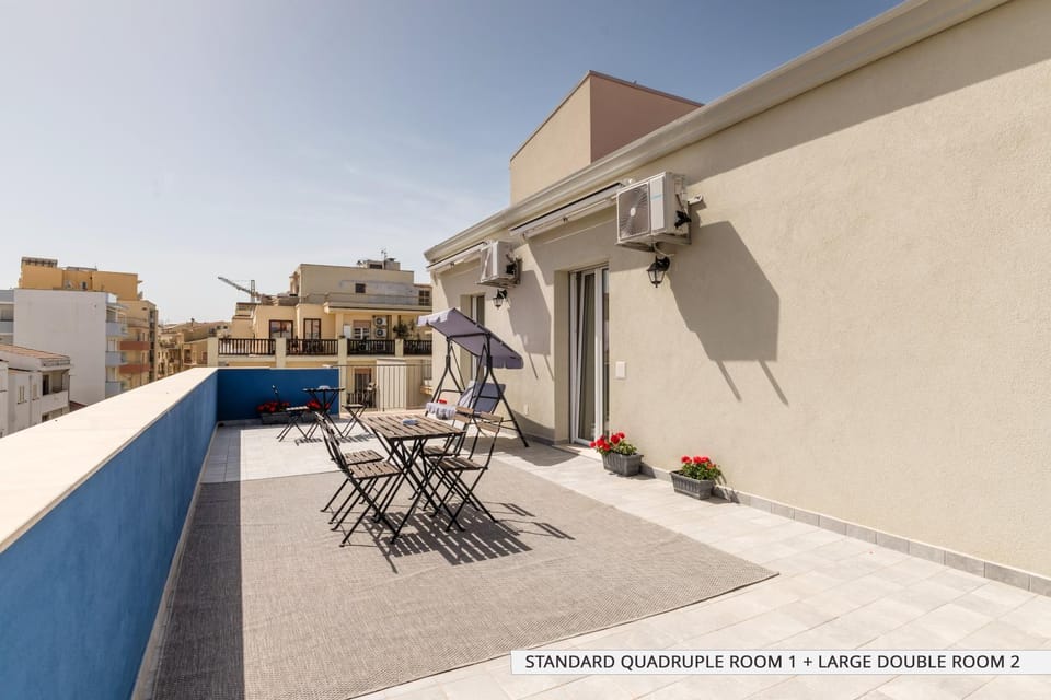 Patio, Day, View (from property/room), Balcony/Terrace, Dining area, sunbed