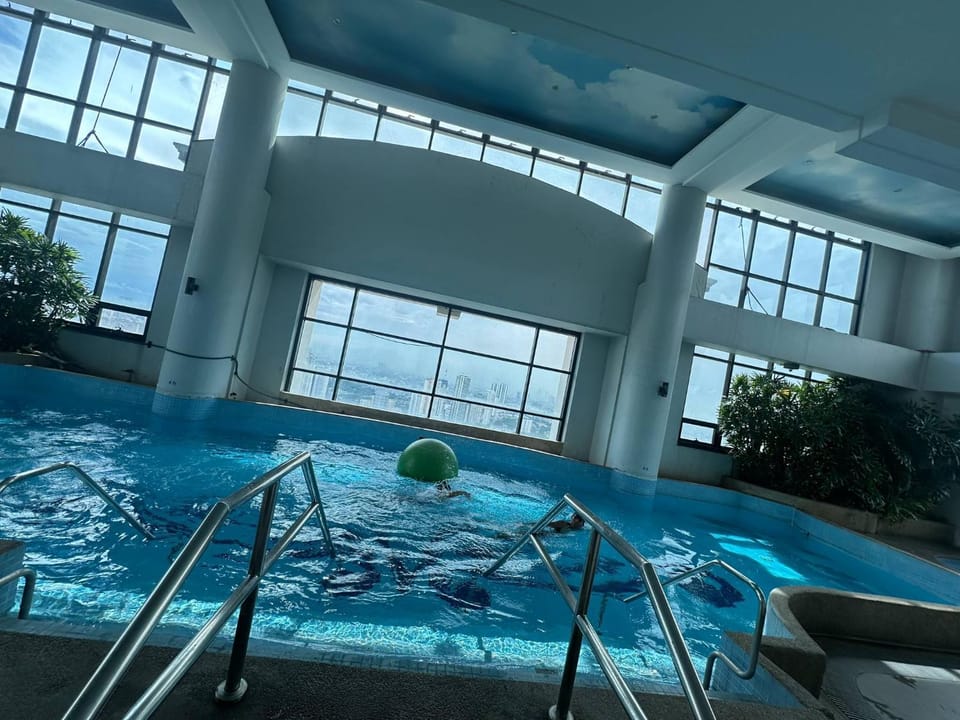 Swimming pool, Swimming pool