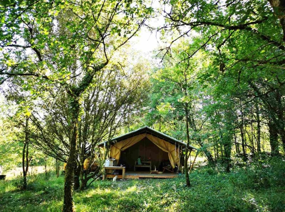 Le jardin des étoiles filantes Luxury tent in Nouvelle-Aquitaine