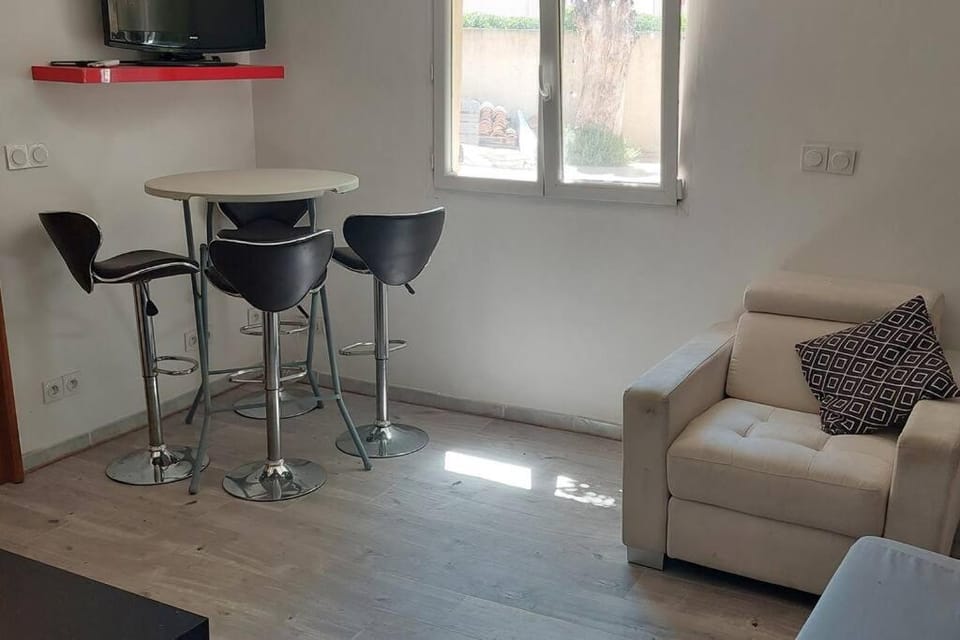 Studio Avignon une seule pièce Apartment in Avignon